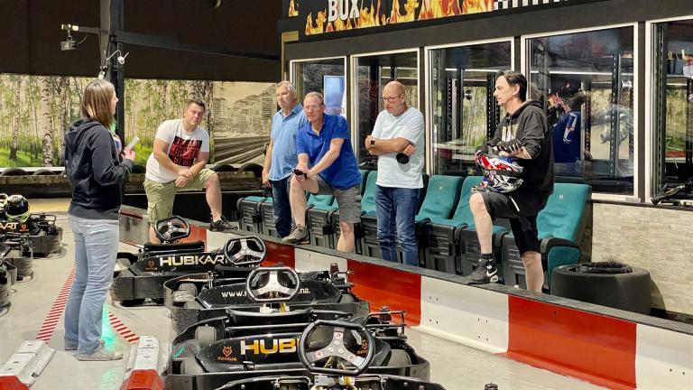 ....Stunde der Wahrheit...Kart fahren........