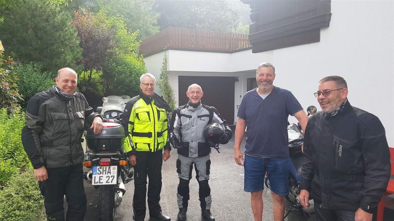 .....Bikergruppe Simon....diemal eher Wandergruppe (Hochoetz nach Oetz !!!!!!!! bleibt sicher in Erinnerung)
