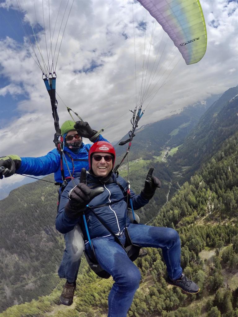 ....Jörg beim Tandemfliegen