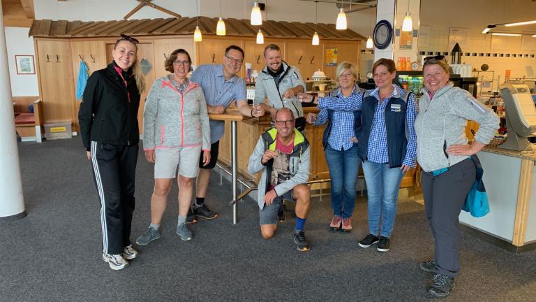 Hochoetz-Wandergruppe "Wo ist die Bar", Bergrestaurant Hochoetz