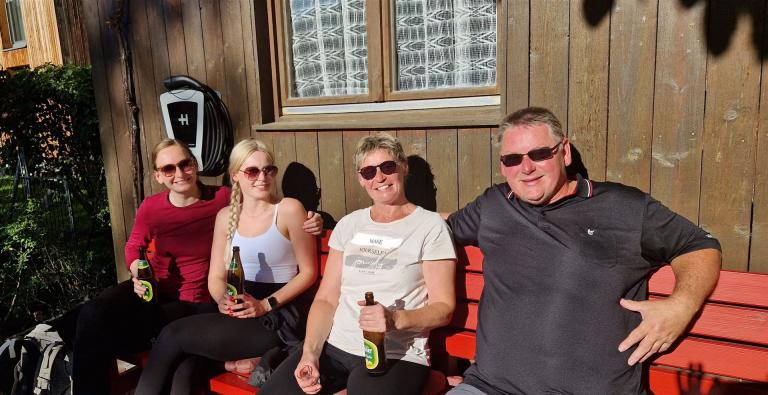 ....Familie Thielmann...nach dem biken..bei bestem Wetter..