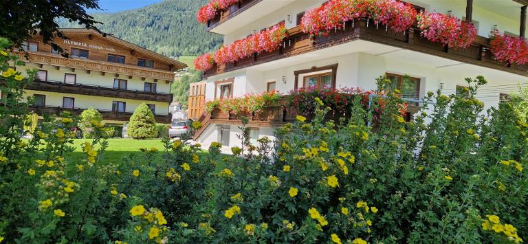 Oetz_Ötztal_Haus Marita